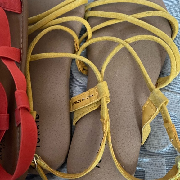 Sandal bundle 9.5 - Picture 4 of 5